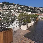 Villa sur le toit
